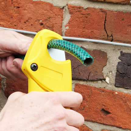 Stanley Plastic Pijpsnijder 28mm – 0-70-450