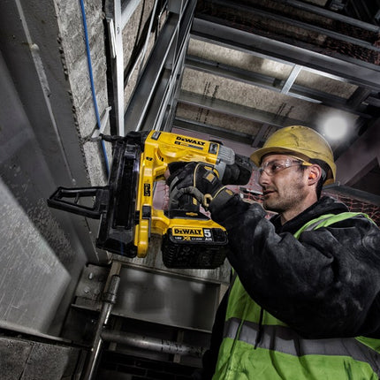 DeWALT Tacker DCN890P2