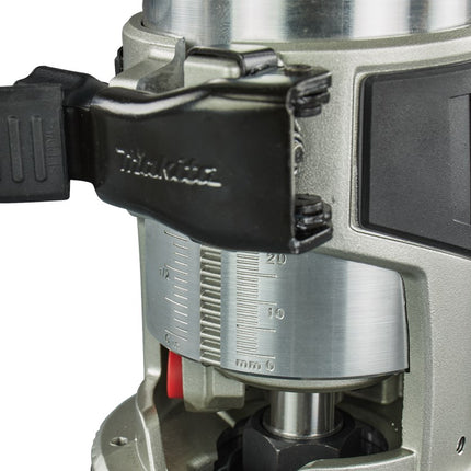 Makita RT001GM206 40V Max Boven- en Kantenfrees